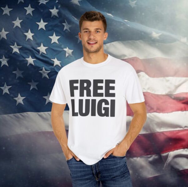 Free Luigi Unisex T-Shirt